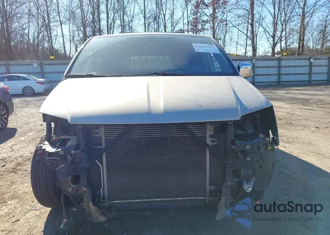 2016 Chrysler Town & Country Touring-L Anniversary Edition from USA, damaged, VIN 2C4RC1CG3GR135681